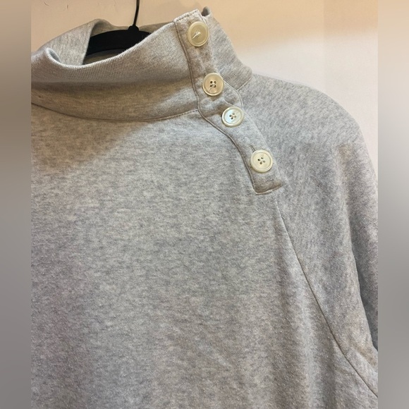 J Crew Woman’s Four Button Mock Neck GraySweater Size Large - Picture 2 of 6